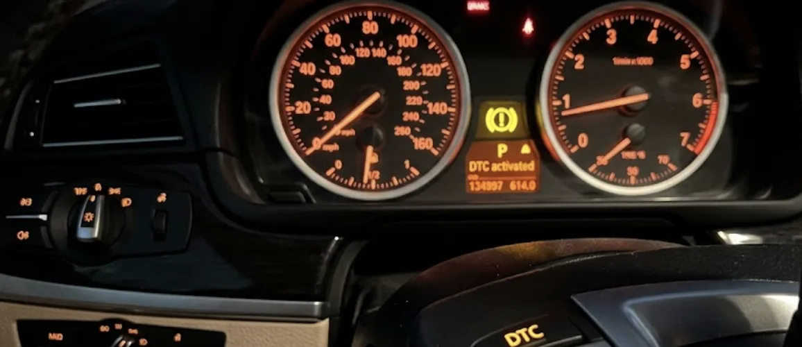 Voyant DTC BMW : ce que ça signifie et comment réagir