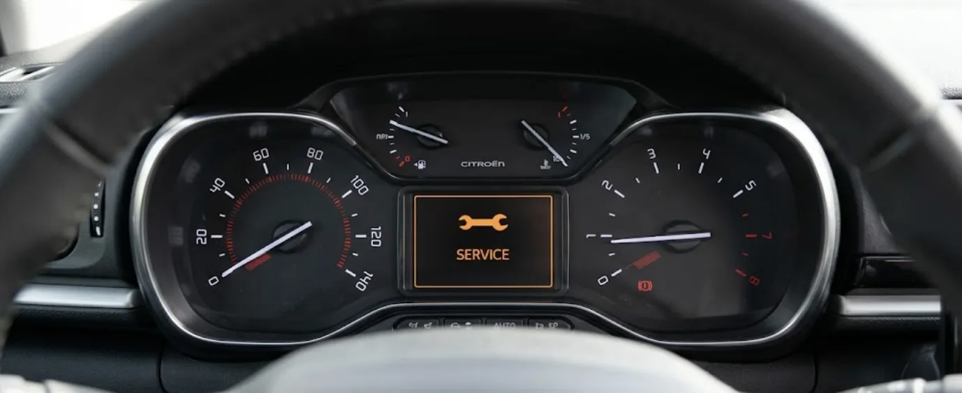Voyant service Citroën C3 : signification, causes et solutions